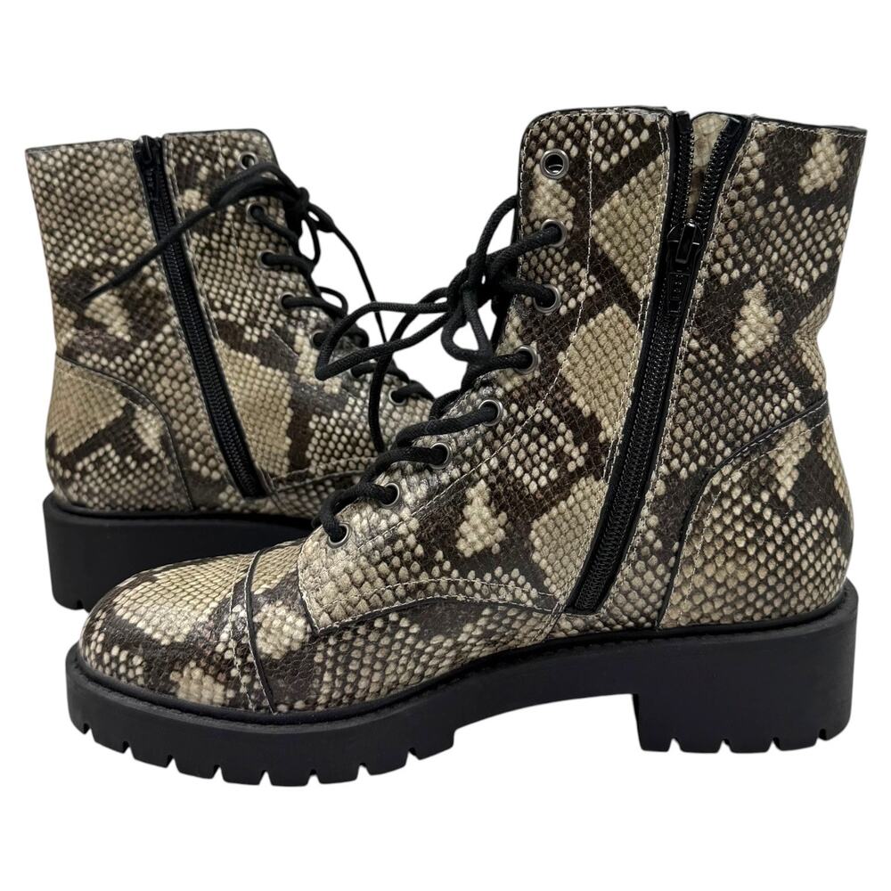 Chelsea Violet Snake Print Leather Combat Boots Lug Sole Size 7.5M Grunge Goth
